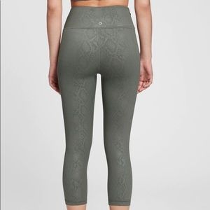 GapFit Eclipse Green high waist leggings w/ pocket